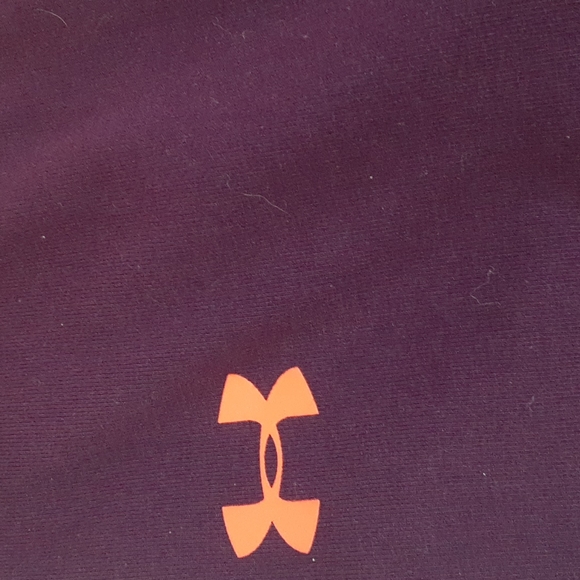Under Armour legging bottom small short - Picture 2 of 4